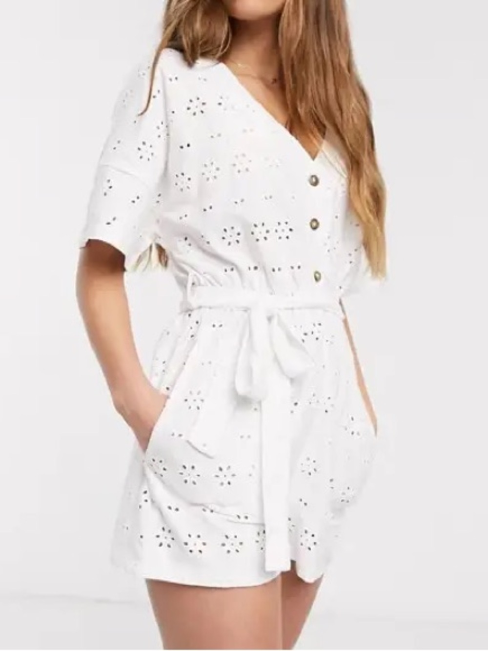 NWT ASOS White Eyelet Button Front Tie-Waist Romper Size 0
